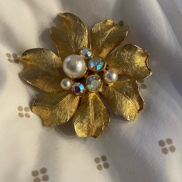 Vintage Brooches lot 5 Gold Tone - Picture 10 of 15